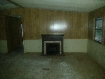 314 W Main St, Pomona Park, FL 32181