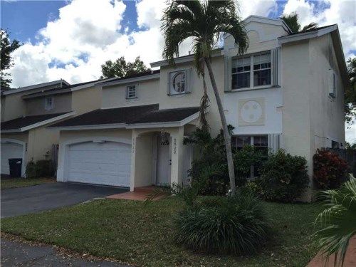 5522 NW 101 CT, Miami, FL 33178