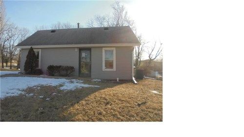 617 S 2nd St, Winterset, IA 50273