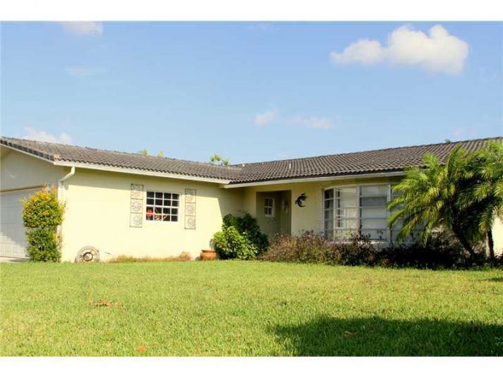 6721 NW 21 ST, Pompano Beach, FL 33063