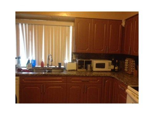 5876 NW 15TH CT, Fort Lauderdale, FL 33313