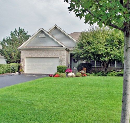 5 Juniper Court, Lake In The Hills, IL 60156