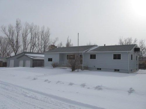 105 Overland Trl, Gillette, WY 82716