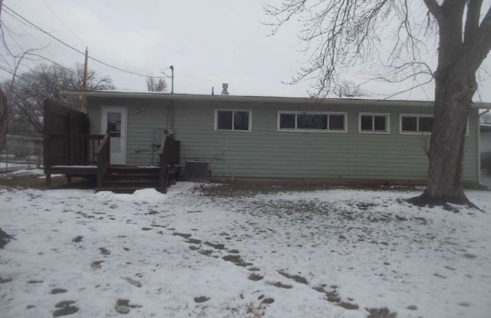 123 Ohio St, Derby, KS 67037