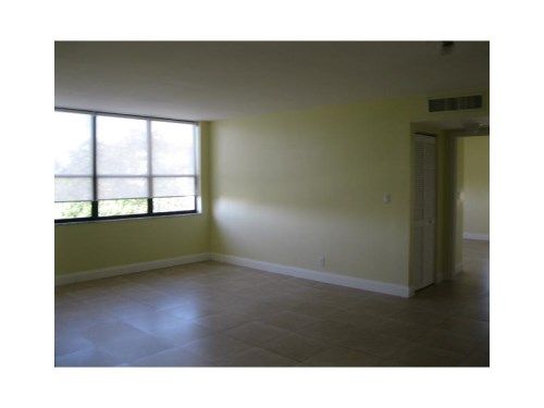 10000 BAY HARBOR TE # 402-A, Miami Beach, FL 33154