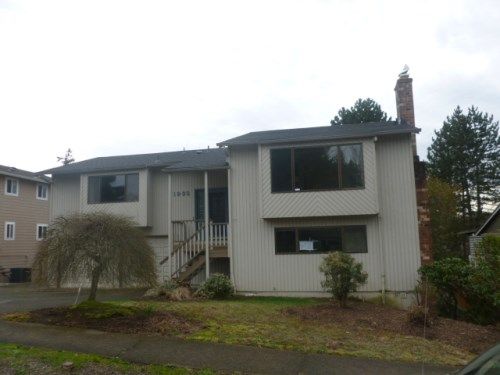 1932 SW 27th Dr, Gresham, OR 97080