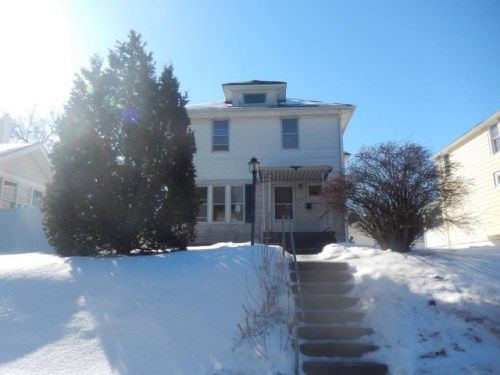2430 14th Ave, Moline, IL 61265