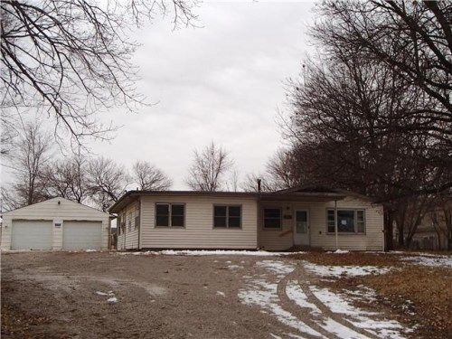 914 W 15th St., Ottawa, KS 66067