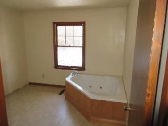2655 Vaughan Creek Rd, Pendleton, NC 27862