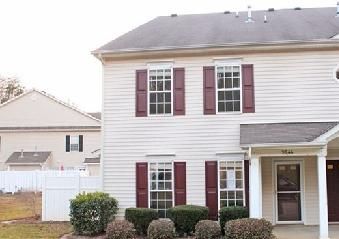 9644 Littleleaf Dr, Charlotte, NC 28215