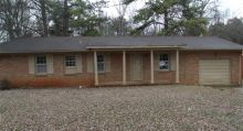 1226 Thomas Dr SW Decatur, AL 35601