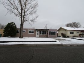 2613 E 24th St, Farmington, NM 87401