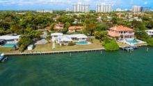 1420 NE 101 ST Miami, FL 33138