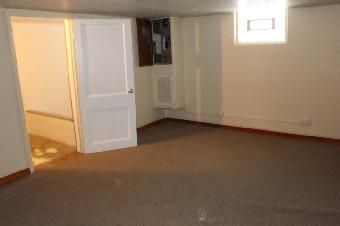 6913 Gloria Dr, Cincinnati, OH 45239
