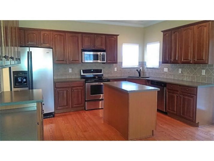 423 Mountain Mist Drive, Woodstock, GA 30188