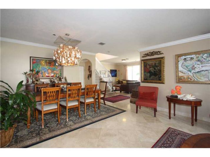 5233 SW 157 LN, Hollywood, FL 33027