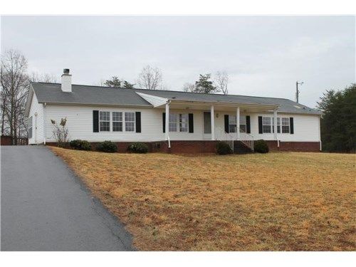 6101 Strawberry Rd, Chatham, VA 24531
