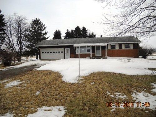 8760 Geeck Rd, Chesaning, MI 48616
