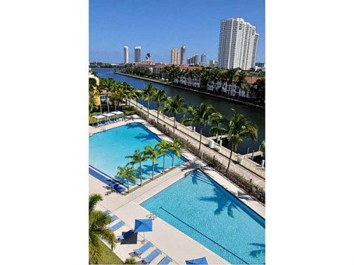 2950 NE 188 ST # 436, Miami, FL 33180
