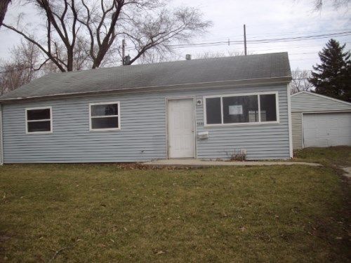 1606 Hedge Rd, Champaign, IL 61821