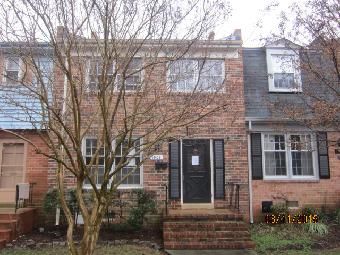 1909 Cambridge Ct, Richmond, VA 23238