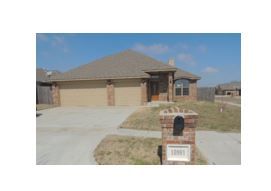 10901 SW 30th St, Yukon, OK 73099