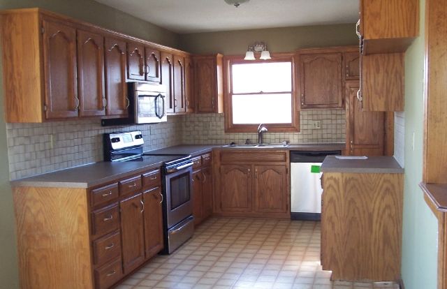 16217 Speaker Ave, Belton, MO 64012