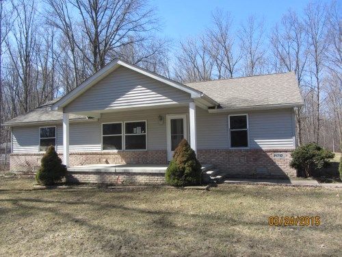 21710 Clark Rd, Belleville, MI 48111