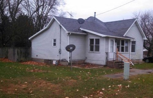 204 W Market Street, Tampico, IL 61283