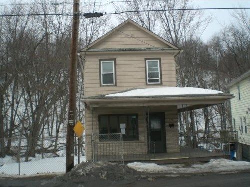 120 W Luzerne Ave, Kingston, PA 18704