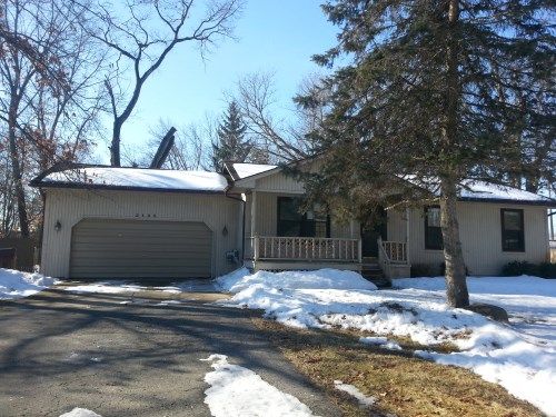 2185 Glen Iris Ct, Commerce Township, MI 48382