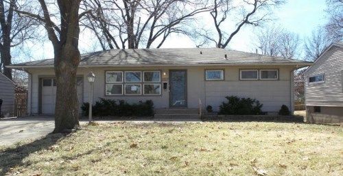 6025 West 53 Street, Mission, KS 66202