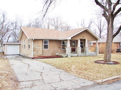 2310 SW Harrison St, Topeka, KS 66611