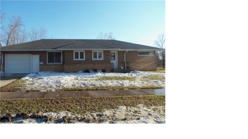 208 16th Avenue NE, Austin, MN 55912