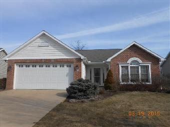 317 Brookpoint St NW, North Canton, OH 44720