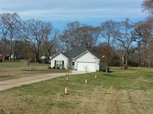 211 Kelly Farms Drive, Luthersville, GA 30251