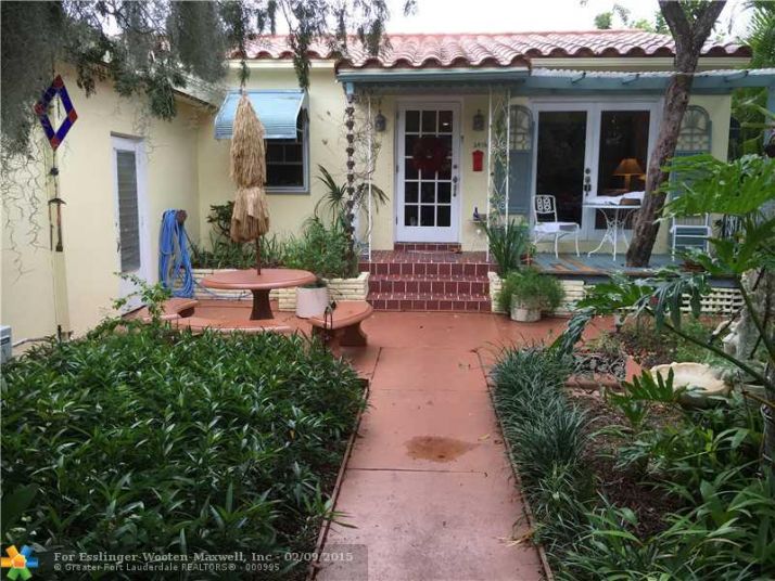 2416 LINCOLN ST, Hollywood, FL 33020