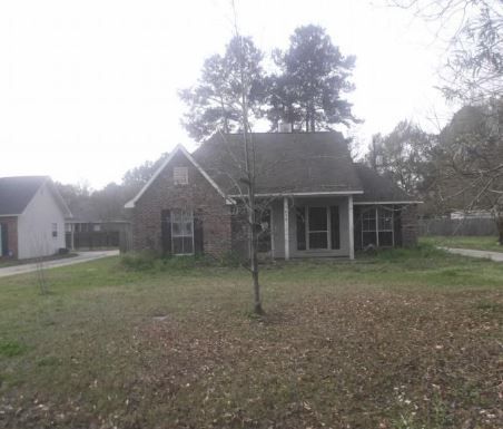 7635 Lynda Lee Dr, Denham Springs, LA 70706