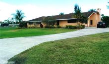 4401 SW 139 AV Hollywood, FL 33027