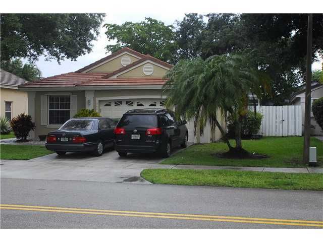 1964 NW 181 TE, Hollywood, FL 33029