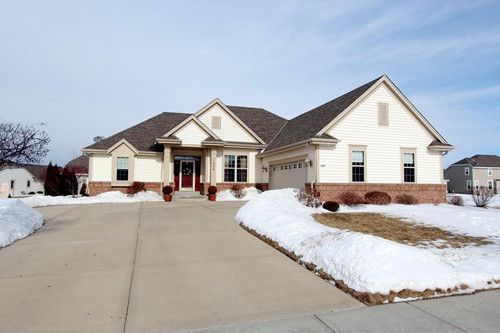 1906 Tumbleweed Cir, West Bend, WI 53095