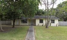 10211 N 46th St Tampa, FL 33617