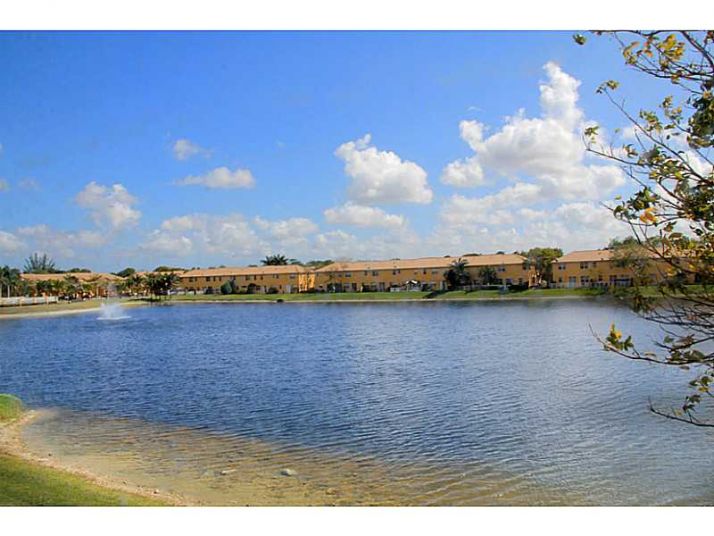 15326 SW 8 WY # 15326, Miami, FL 33194