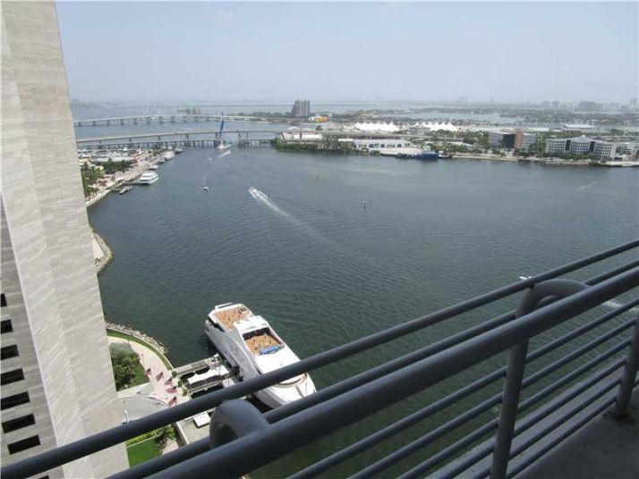 335 S BISCAYNE BL # 3010, Miami, FL 33131