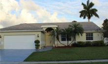 925 NW 203 AV Hollywood, FL 33029