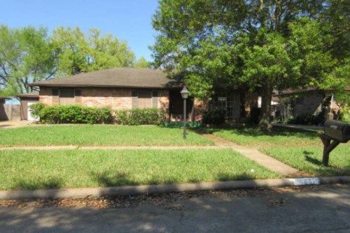 10519 Sageburrow Dr, Houston, TX 77089