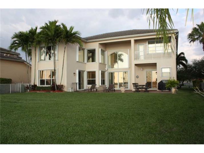 4924 SW 185 TE, Hollywood, FL 33029