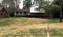 3945 White Oak Lane Sw Lilburn, GA 30047