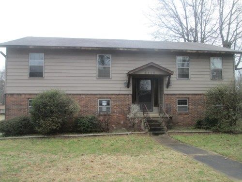 5909 N Woodview Dr, Sherwood, AR 72120
