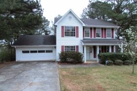 2132 Oakland Ridge Dr, Lawrenceville, GA 30044